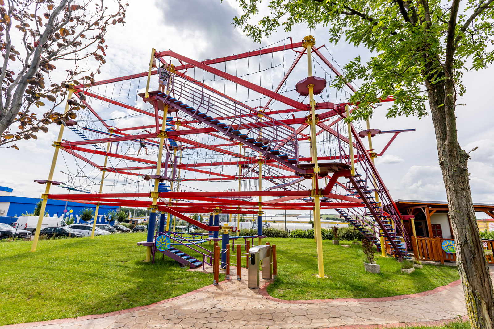 SkyTrail & SkyTykes