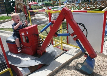 Atrakce zábavního parku Merlin´s Kinderwelt  - Bagry